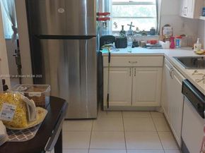 1400 Saint Charles Pl L4, Pembroke Pines FL 33026