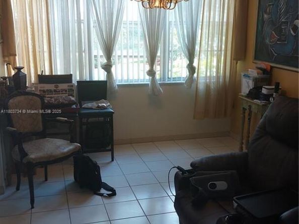 1400 Saint Charles Pl L4, Pembroke Pines FL 33026