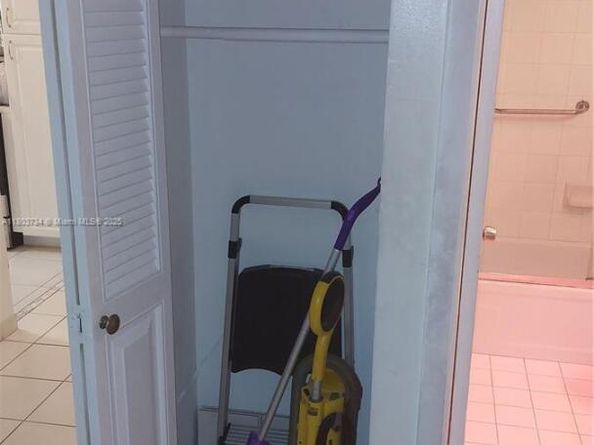 1400 Saint Charles Pl L4, Pembroke Pines FL 33026