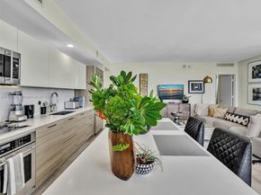 121 NE 34th St 2208, Miami FL 33137
