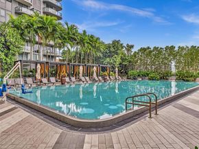 121 NE 34th St 2208, Miami FL 33137