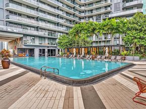 121 NE 34th St 2208, Miami FL 33137