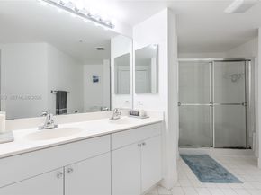 17100 N Bay Rd 1414, Sunny Isles Beach FL 33160
