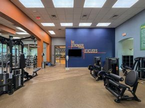 6914 NW 113th Pl, Doral FL 33178