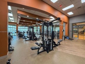 6914 NW 113th Pl, Doral FL 33178