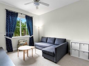 6914 NW 113th Pl, Doral FL 33178