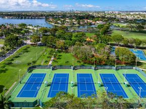6914 NW 113th Pl, Doral FL 33178