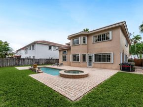 6914 NW 113th Pl, Doral FL 33178