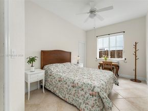6914 NW 113th Pl, Doral FL 33178