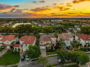 6914 NW 113th Pl, Doral FL 33178