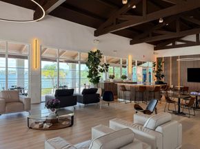 6914 NW 113th Pl, Doral FL 33178