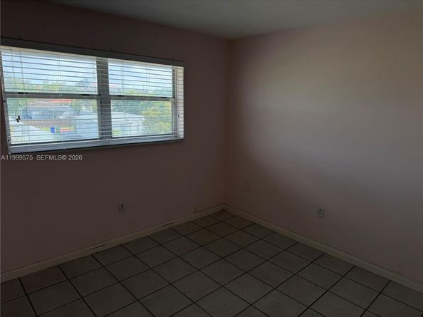 3881 W Flagler St 318, Miami FL 33134