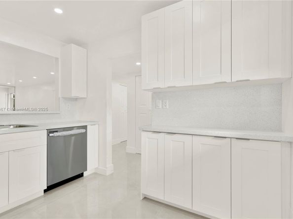 8320 Sands Point Blvd M107, Tamarac FL 33321