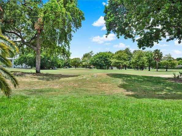 8320 Sands Point Blvd M107, Tamarac FL 33321