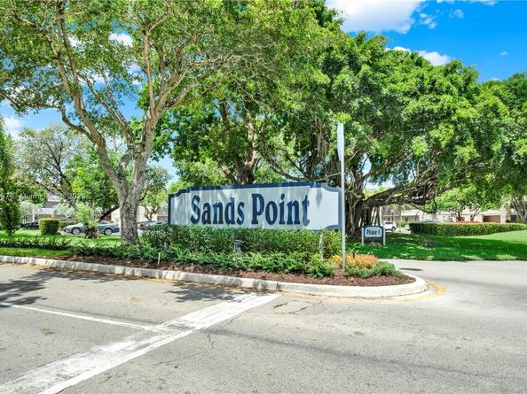 8320 Sands Point Blvd M107, Tamarac FL 33321