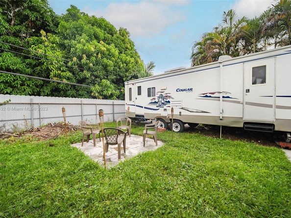 3360 E 10th Ave, Hialeah FL 33013