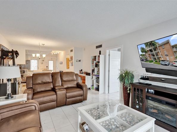 450 Paradise Isle Blvd 201, Hallandale Beach FL 33009