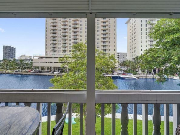 450 Paradise Isle Blvd 201, Hallandale Beach FL 33009