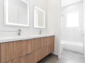 1705 SW 23rd St, Fort Lauderdale FL 33315