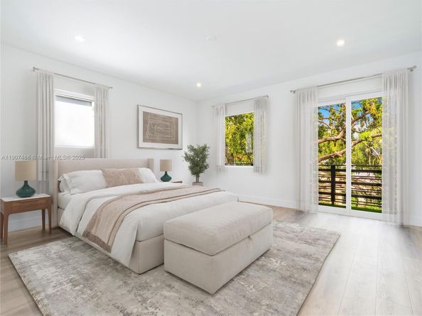 1705 SW 23rd St, Fort Lauderdale FL 33315