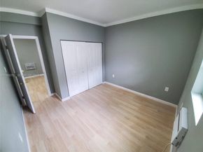 2425 NW 28th St, Miami FL 33142