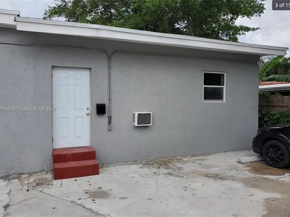 2425 NW 28th St, Miami FL 33142