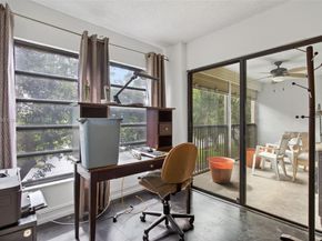 2206 S Cypress Bend Dr 301, Pompano Beach FL 33069