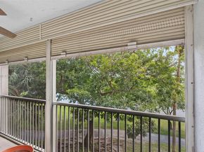 2206 S Cypress Bend Dr 301, Pompano Beach FL 33069