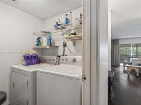 2206 S Cypress Bend Dr 301, Pompano Beach FL 33069