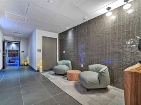 159 NE 6th St 2704, Miami FL 33132