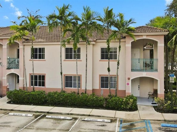 7780 NW 22nd Ct 201, Pembroke Pines FL 33024