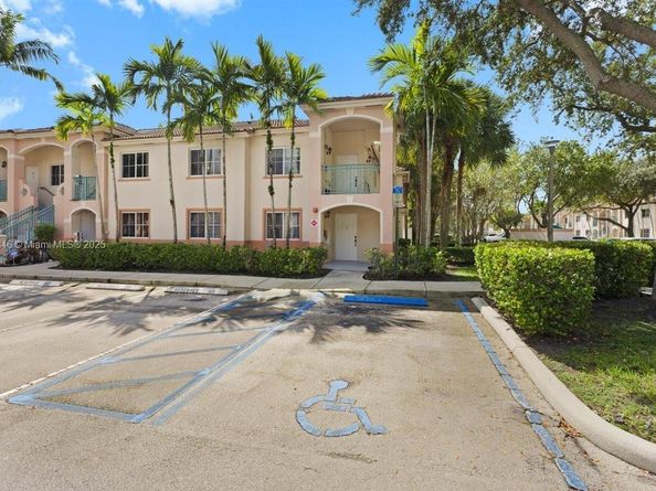 7780 NW 22nd Ct 201, Pembroke Pines FL 33024