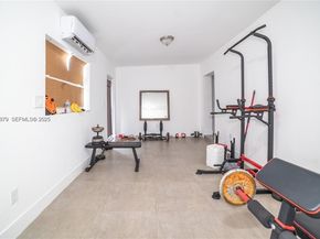 2501 NW 22nd Ave, Miami FL 33142