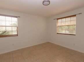 18328 NW 68th Ave P, Hialeah FL 33015