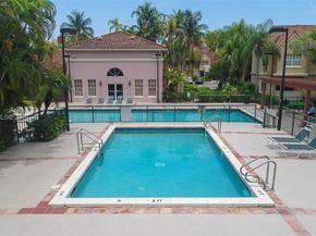 18328 NW 68th Ave P, Hialeah FL 33015