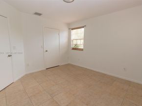 18328 NW 68th Ave P, Hialeah FL 33015