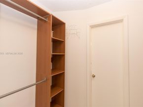 18328 NW 68th Ave P, Hialeah FL 33015