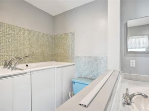 2525 SW 86th Ave, Davie FL 33324