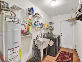 2525 SW 86th Ave, Davie FL 33324