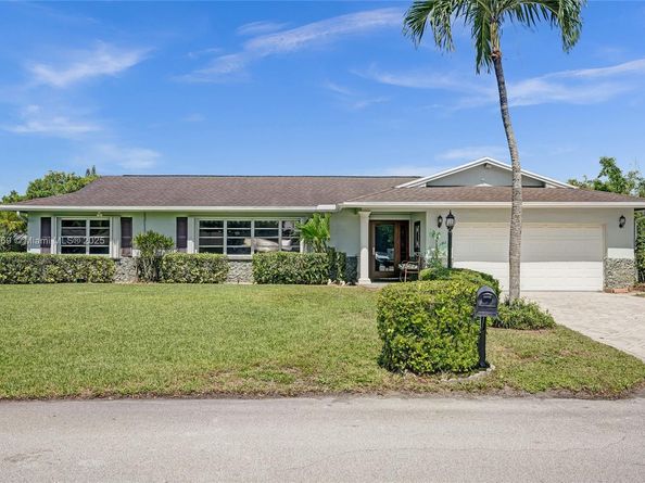 2525 SW 86th Ave, Davie FL 33324