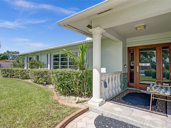 2525 SW 86th Ave, Davie FL 33324
