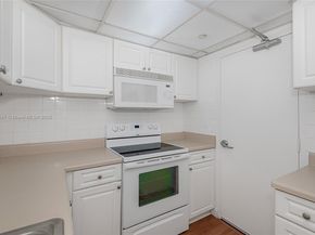 1200 West Ave 1531, Miami Beach FL 33139