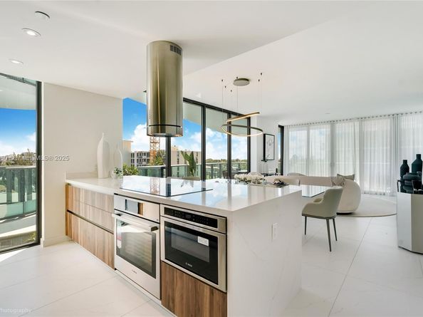 9901 W Bay Harbor Dr 303, Bay Harbor Islands FL 33154