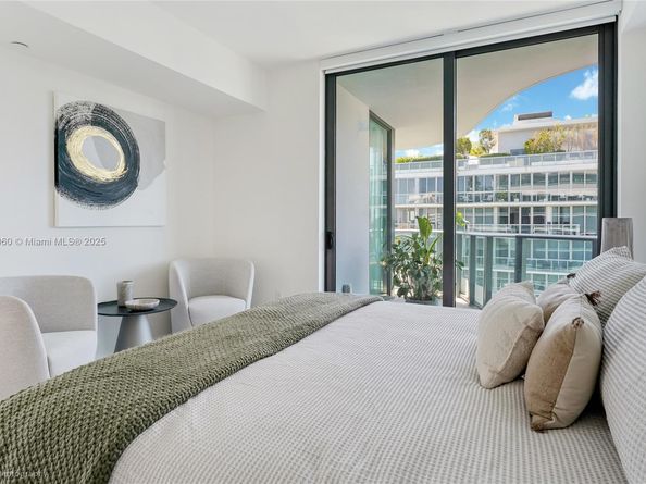 9901 W Bay Harbor Dr 303, Bay Harbor Islands FL 33154