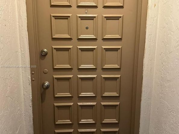 7707 SW 86th St B101, Miami FL 33143