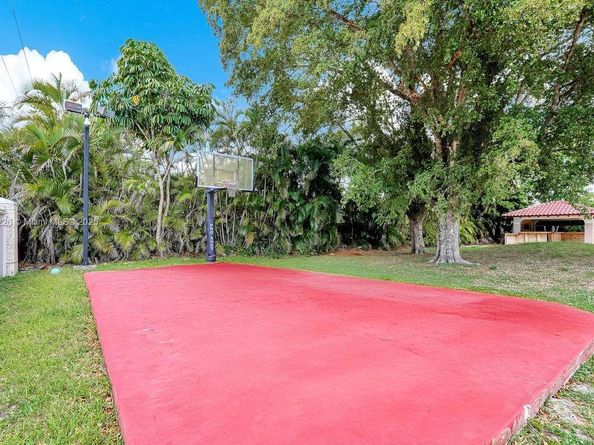9291 SW 36th St, Miami FL 33165