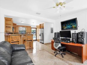 9291 SW 36th St, Miami FL 33165