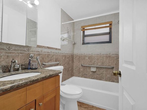 9291 SW 36th St, Miami FL 33165