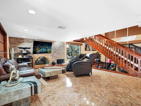9291 SW 36th St, Miami FL 33165