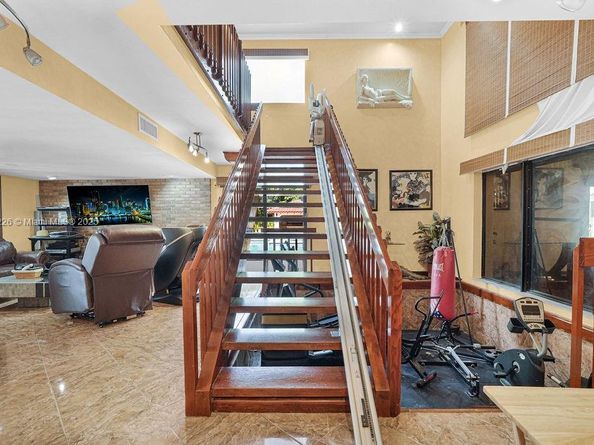 9291 SW 36th St, Miami FL 33165